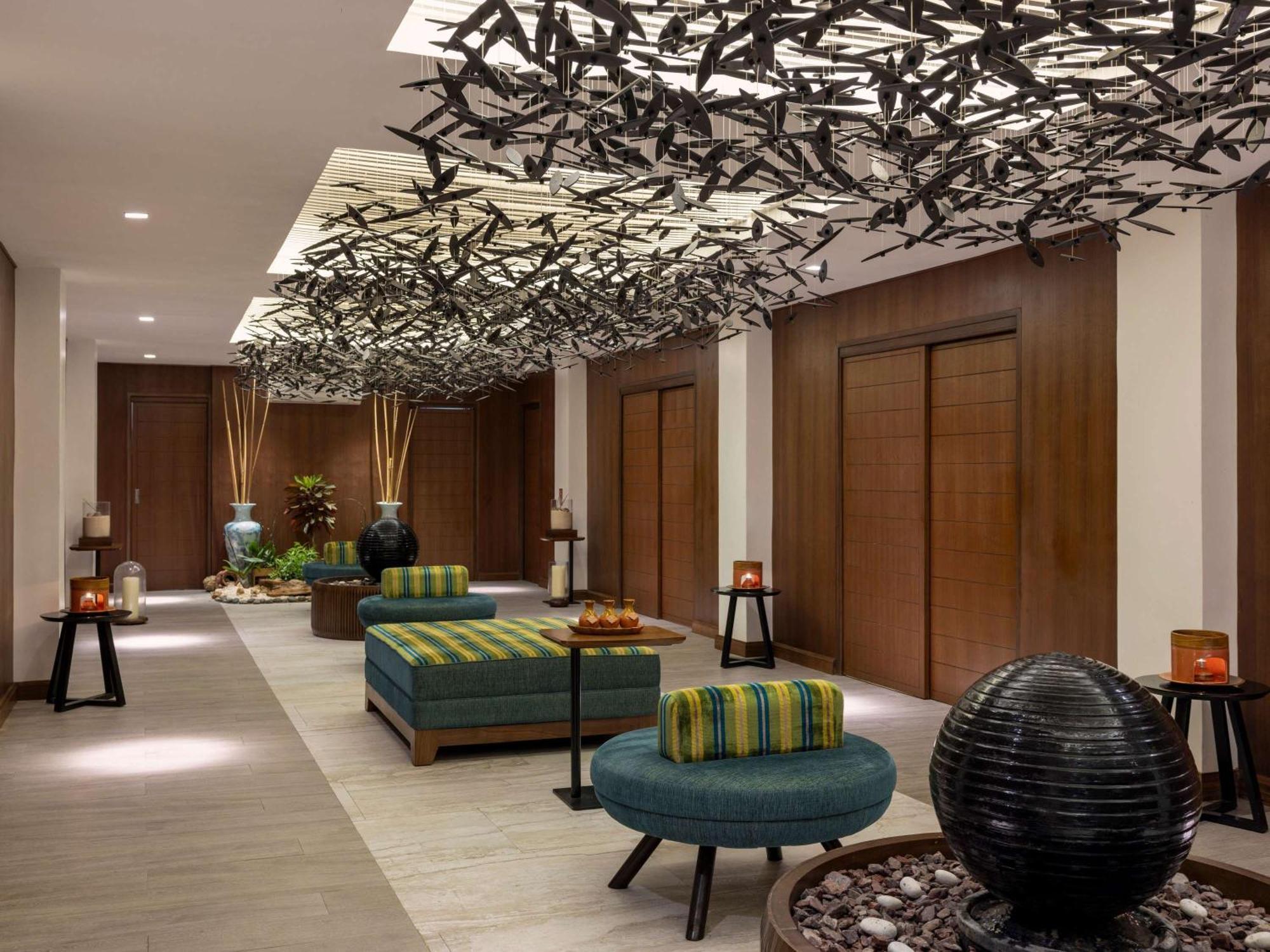 Movenpick & Boracay Resort 5*