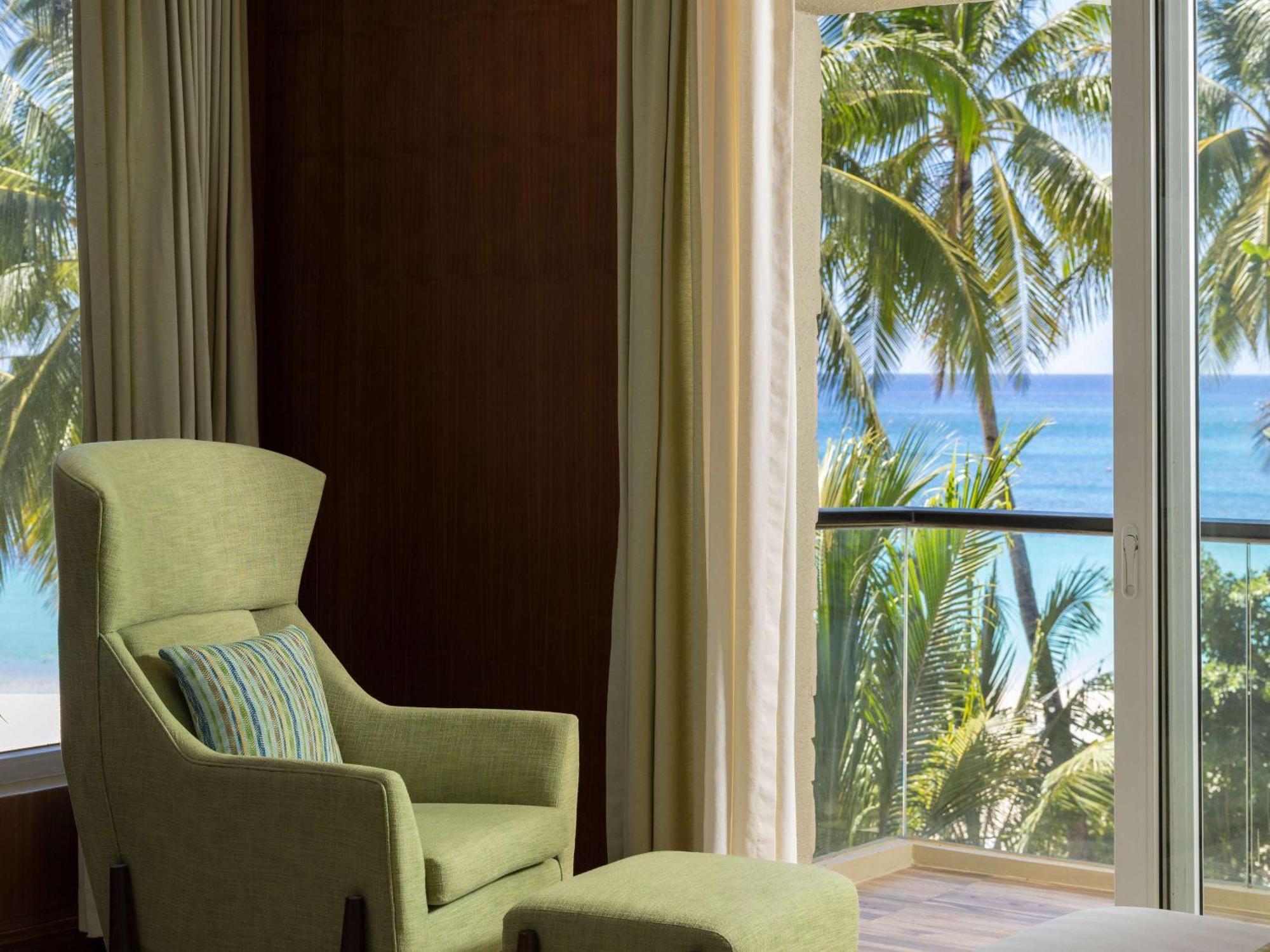 Resort Movenpick & Boracay 5*