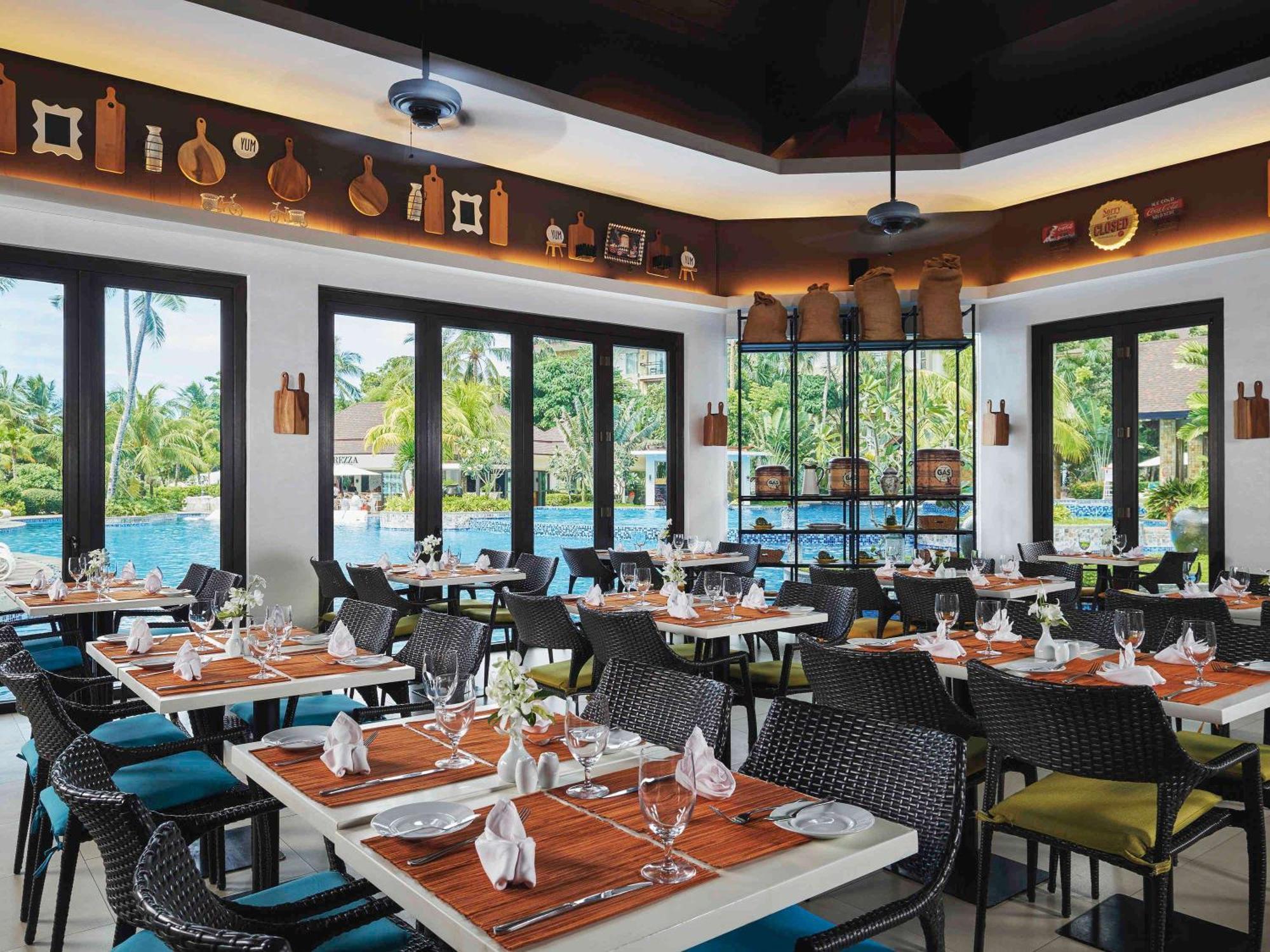 Movenpick & Boracay Resort Yapak